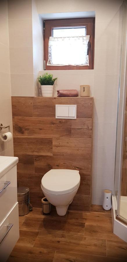 Na Folwarku Z Jacuzzi Ferienhaus Tarnawa Dolna (Lesser Poland)